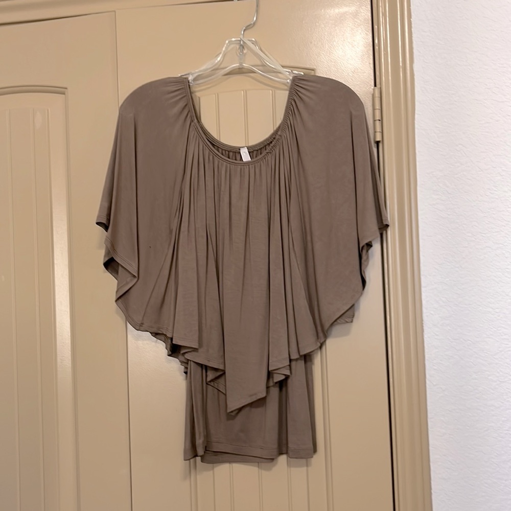 Cezanne Taupe Top, size L